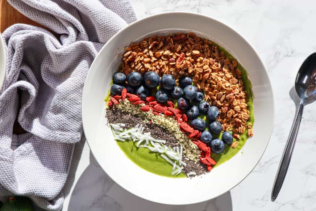 healthy smoothie bowl