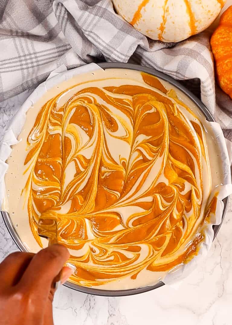 how to make a pumpkin swirl cheesecake