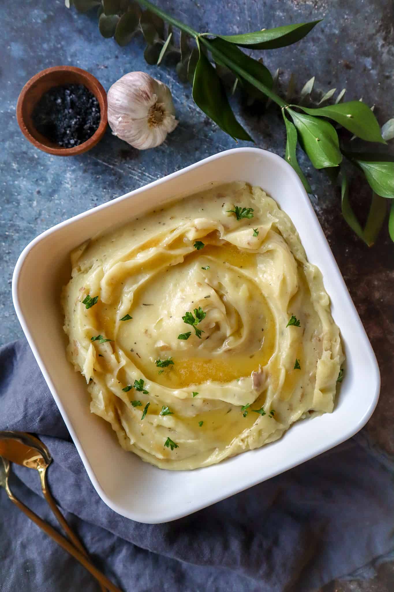 Dairy-Free Garlic Mashed Potatoes | Vegan