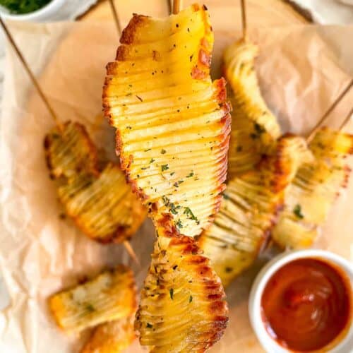 https://goodfoodbaddie.com/wp-content/uploads/2021/02/crispy-accordion-potatoes-1-500x500.jpg