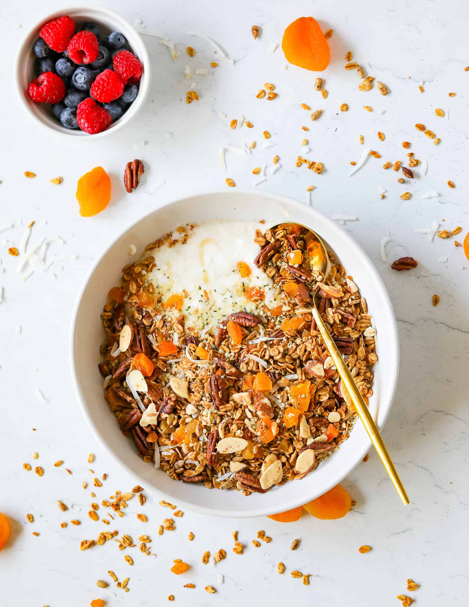 Yogurt With Granola Bowl (5 Ways!)
