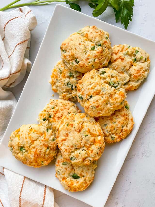 Gluten-Free Jalapeno Cheddar Biscuits!