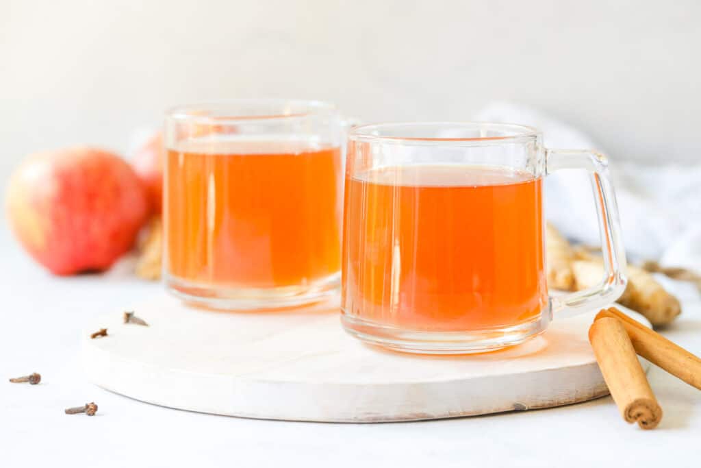 Cold Fighting Tea: Apple Ginger Tea