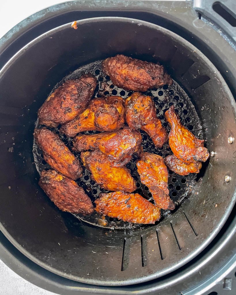 fully cooked buffalo chicken wings in the air fryer