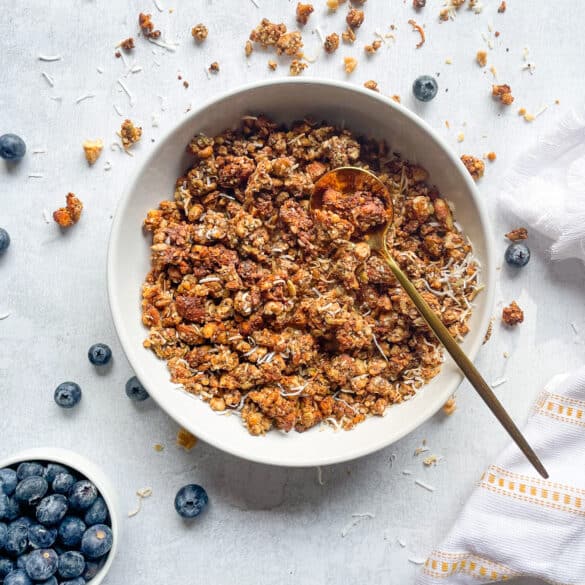 Date-Sweetened Grain Free Granola | Whole30 - Good Food Baddie