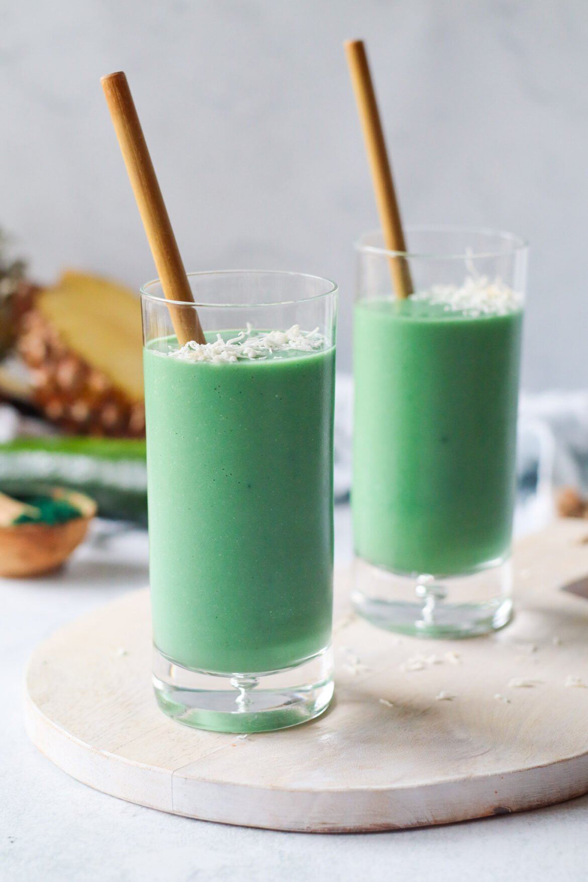 Spirulina Smoothie (11g of Plantbased Protein!) Good Food Baddie