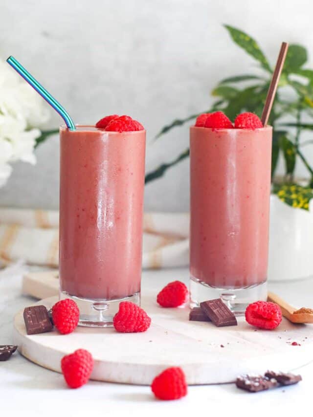 chocolate raspberry sea moss smoothie