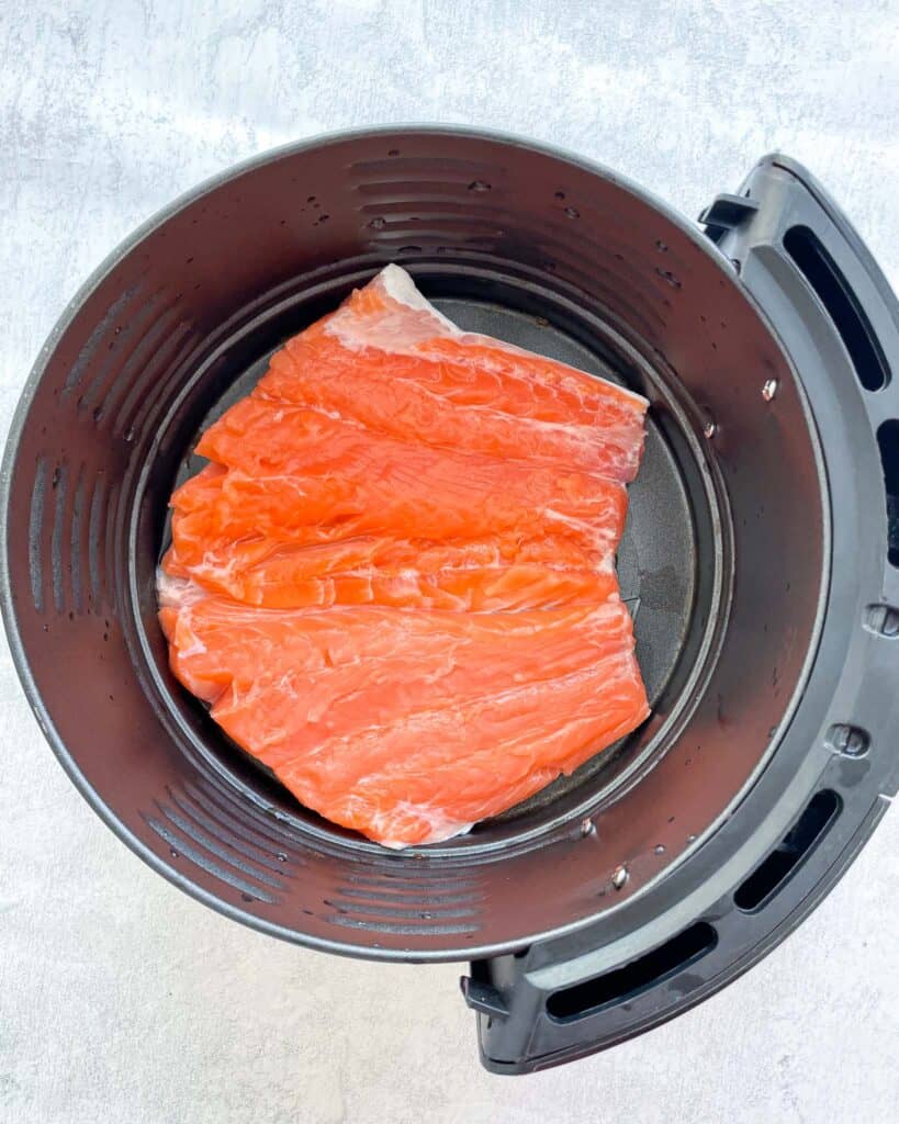 raw salmon in the air fryer