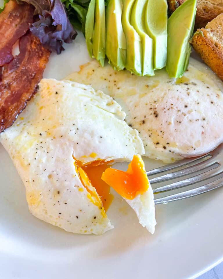 How To Make Over Medium Eggs - Good Food Baddie