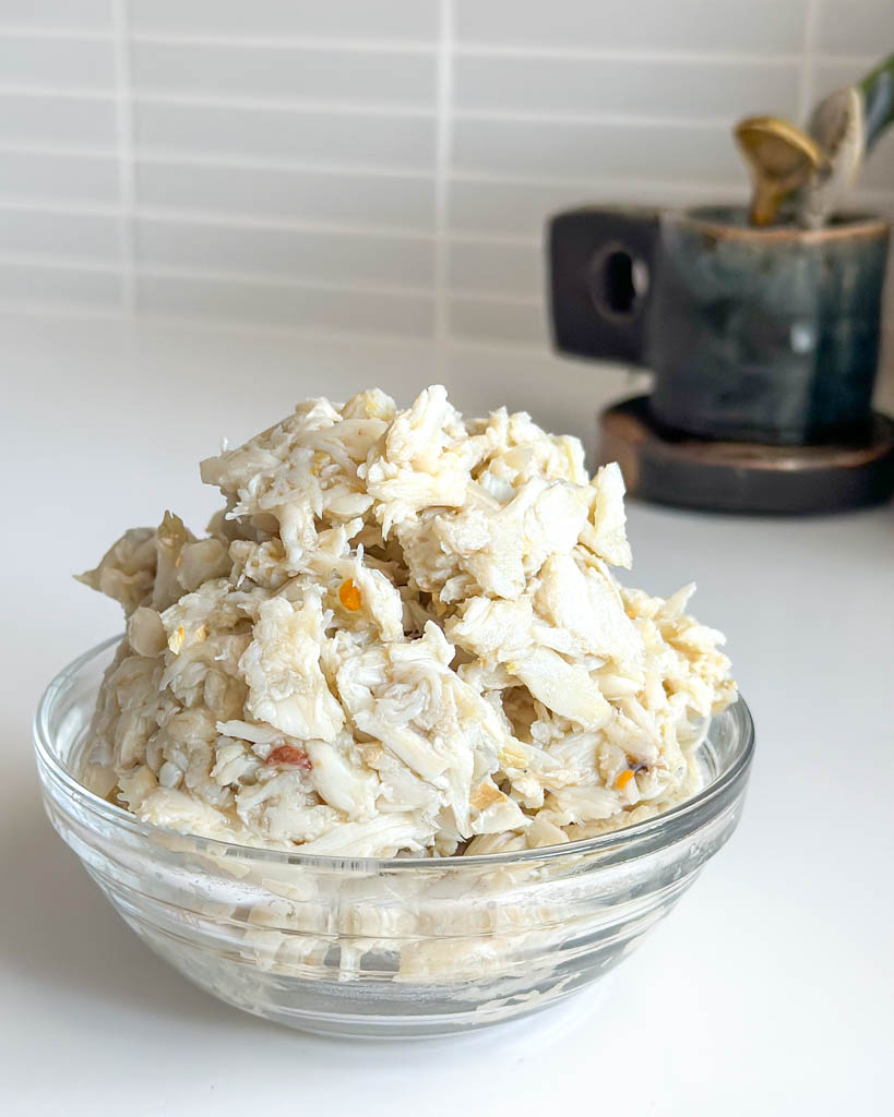 fresh lump crab meat in a small bowl