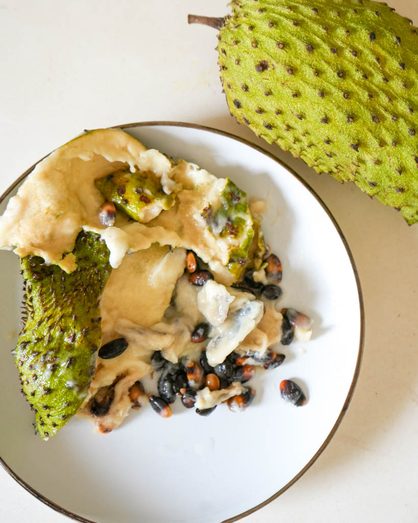 soursop pulp and seeds